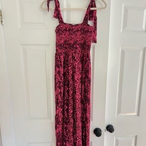 MAAJI size large women’s jumpsuit adorable